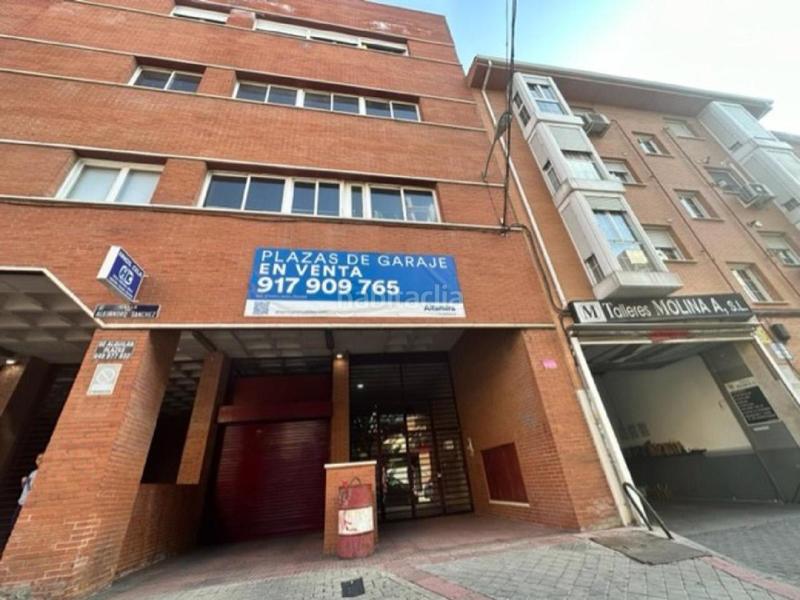 Foto d82239a3-d397-4622-a46a-593d4dec28a6. Aparcament cotxe a Opañel Madrid