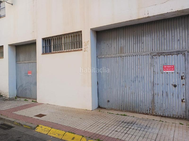 Foto b32f2445-b074-4c21-988c-aa33445b766c. Local comercial a La Paz Alcalá de Guadaira