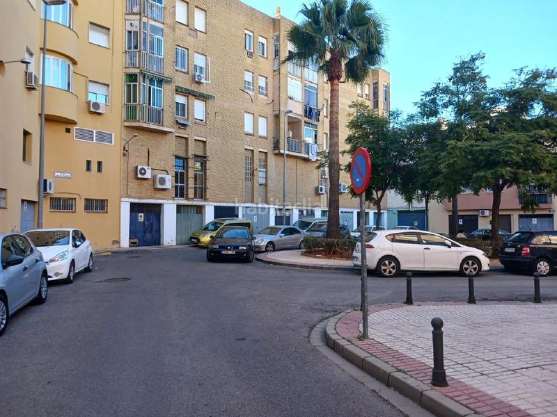 Foto c61f3167-19ea-4fd2-9b82-b64d04b74c42. Local comercial a La Paz Alcalá de Guadaira