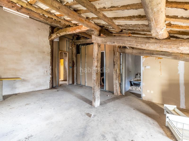 Foto 569f2483-8539-42e3-b021-8bd073072997. Casa amb aparcament a Castildelgado