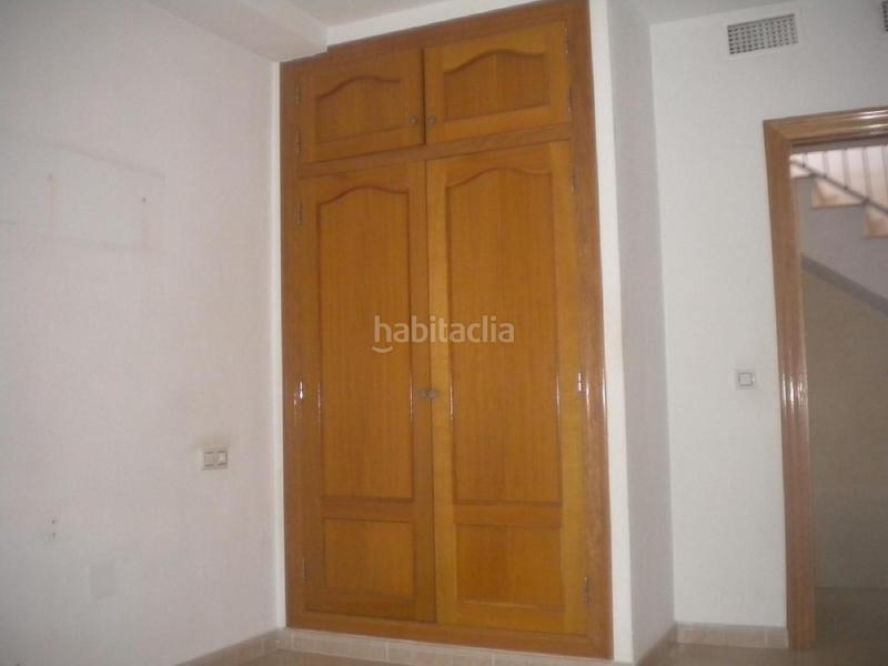 Foto 1fe8e0a7-c262-435b-980d-fb2151370c37. Casa aparellada amb aparcament a Puente Tocinos Murcia