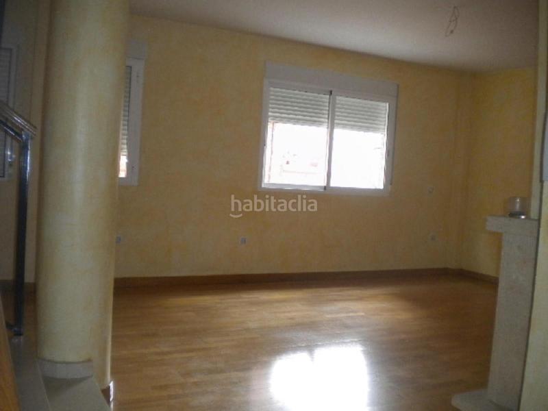Foto 225ba3a8-60ac-478a-8810-522089dda313. Casa aparellada amb aparcament a Puente Tocinos Murcia