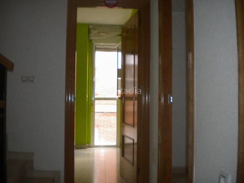 Foto c4ef8cd6-f04f-4e22-87df-c6581f515451. Casa aparellada amb aparcament a Puente Tocinos Murcia