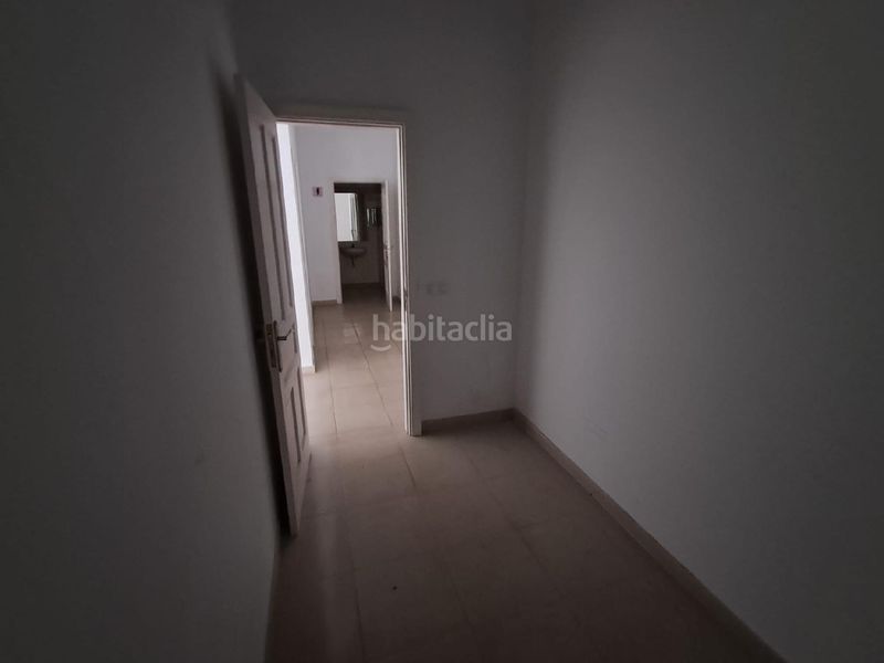 Foto 0f93df0e-975c-44a3-bb46-3da652d0721c. Local comercial edificio don alfredo en Matanza de Acentejo (La)