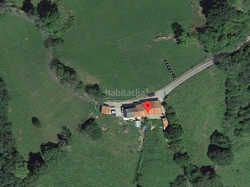 Foto afba9046-05ce-4a27-8245-b31ad5dc6f49. Casa amb aparcament a Bimenes