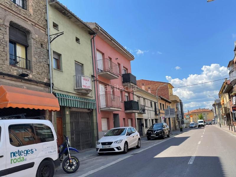 Foto 8d12ac7e-b537-4dbc-98a4-3313b75df35a. Casa aparellada a Masies de Roda (Les)