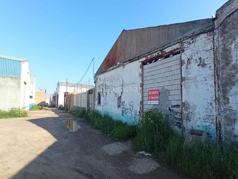 Foto c0b1bc5c-68a4-438f-8c7b-b2bbe30c13b8. Nave industrial sin promoción en Rinconada (La)