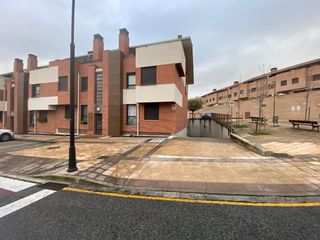 Parking coche en Valle de Elorz / Elortzibar. Unidad ue4.4