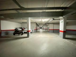 Autoparkplatz in Noáin (Valle de Elorz). Unidad ue4.4