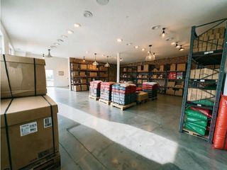 Fabrikhalle in Almazán. Encina