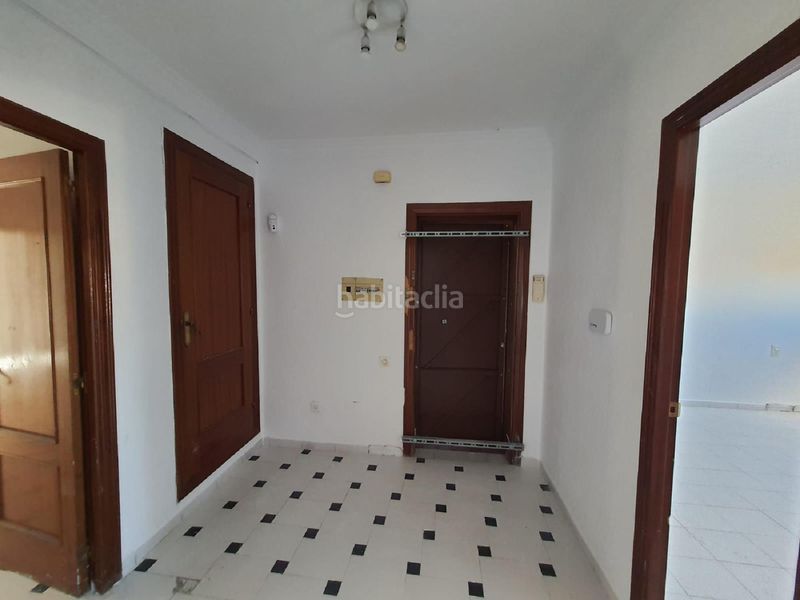 Foto daf186d5-794b-445c-b519-aa7ee1f7a052. Pis a Mojonera (La)