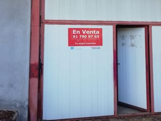 Chalet in Puente de Domingo Flórez. Rio cabrera sn