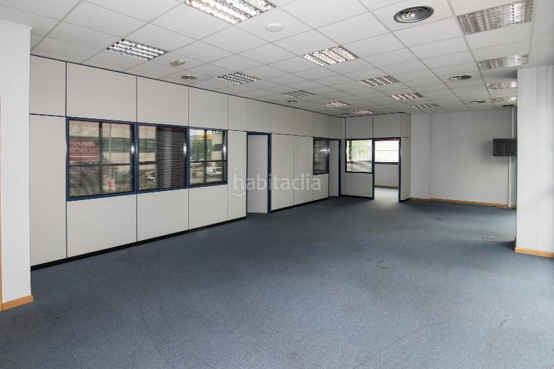 Foto 6d29294a-66f9-440f-bb05-edcdf23f3933. Büro mit parking in Aeropuerto Madrid