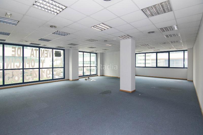 Foto d40f36b8-f482-4a29-8e22-28300bddc735. Büro mit parking in Aeropuerto Madrid