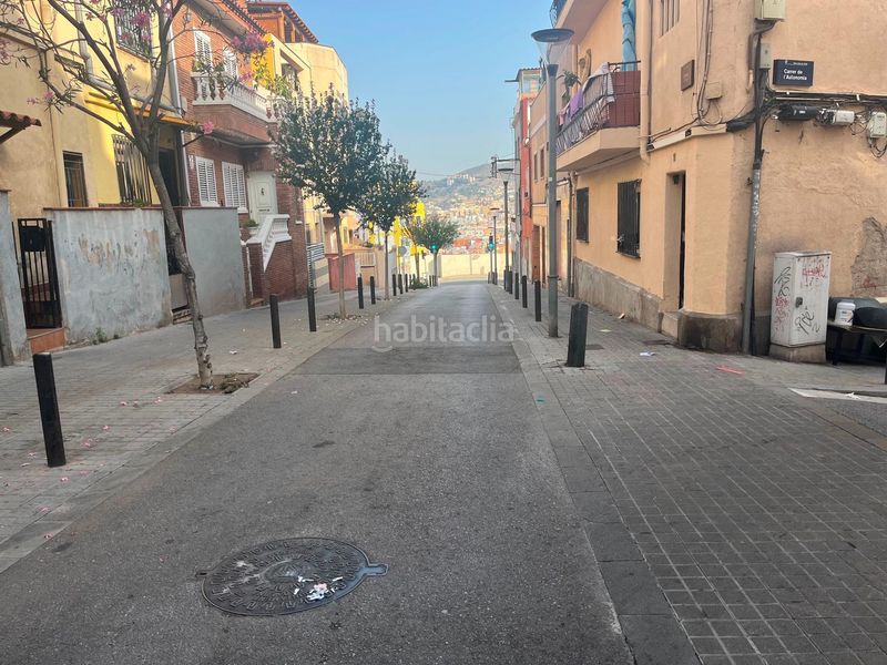 Foto f9ccda72-afcd-4ffb-ba10-cb3116583c8e. Pis a Llefià Badalona