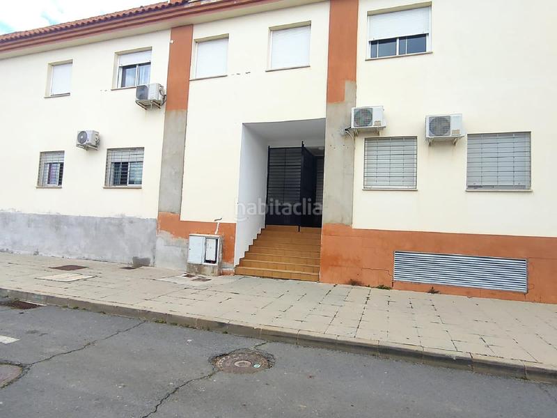 Foto f779fb2b-3088-46b9-8d8f-e98d7dfc5ae3. Piso cristobal morales almonte en Pilas