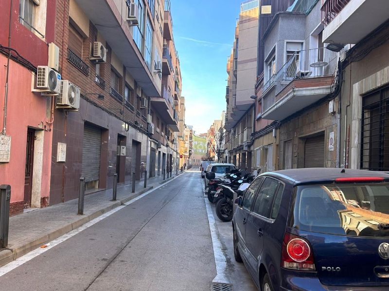 Foto 48f86987-5036-4c66-8f67-b93630e151b7. Pis a La Gavarra Cornellà de Llobregat