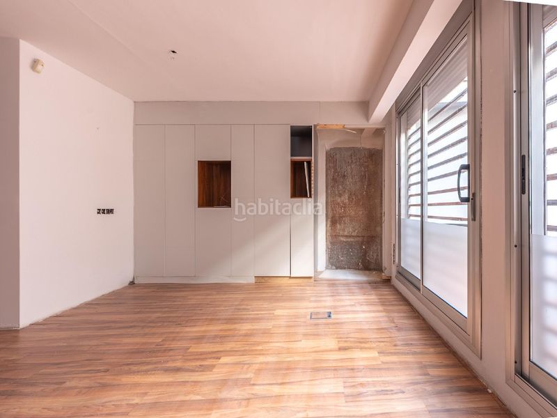 Foto 18f942c6-5e16-42ad-875e-cc8a09f1a458. Local comercial a Eixample Tarragona