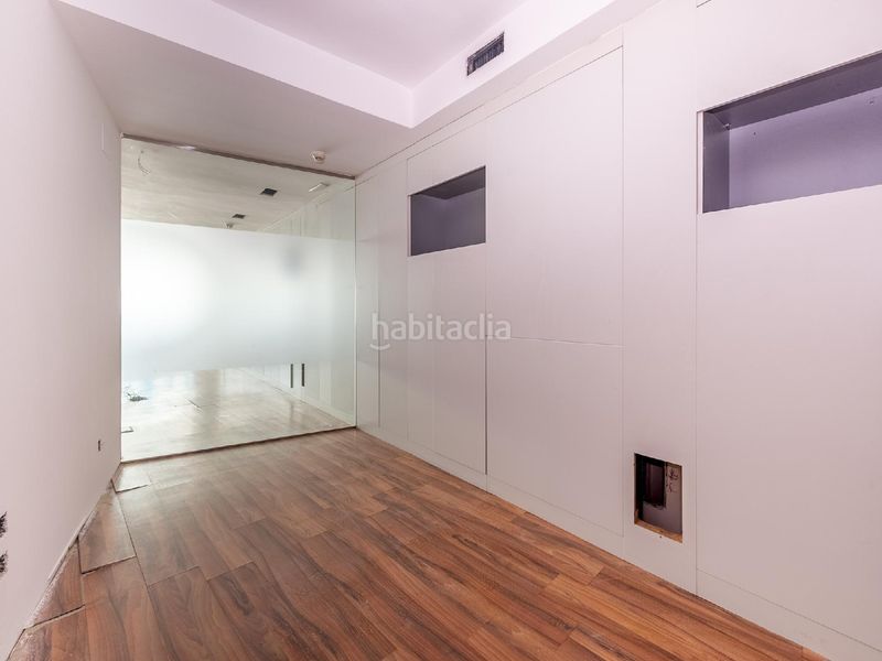 Foto bde54dce-78d3-45b8-a14d-3be46caf4ebd. Local comercial a Eixample Tarragona