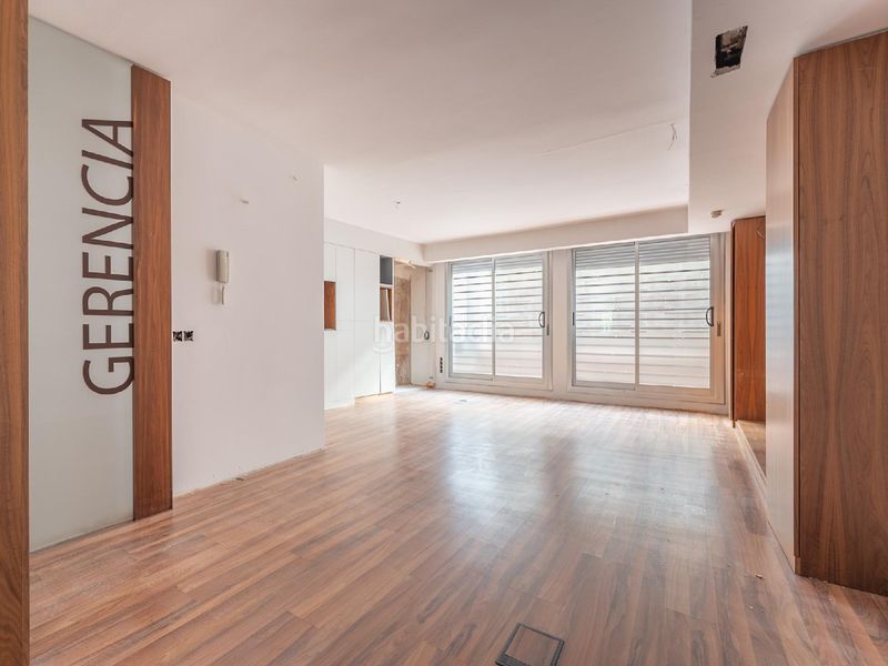 Foto cb8ac3d6-becf-46a6-b0d9-defba2e95862. Local comercial a Eixample Tarragona