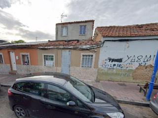 Casa en Barrio España. Monegros 34