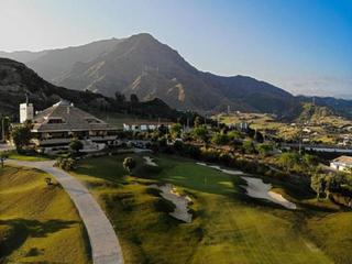 Terreno residencial en La Concha - Resina Golf. Suelo en estepona