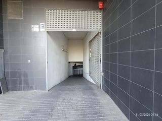 Autoparkplatz in Los Ramos. Edificio atalaya centro fase i
