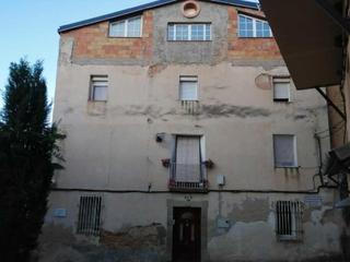 Casa a Artesa de Segre. Iglesia 1