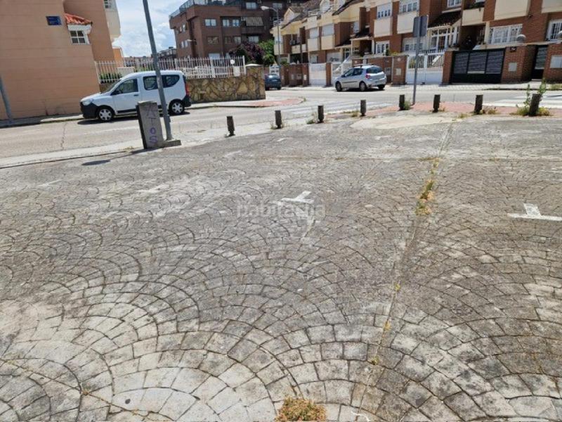 Foto e2a899d7-ffdc-457f-92b7-da7fc8359601. Parking coche pablo iglesias 3 en Valdepelayo-Montepinos-Arroyo Culebro Leganés