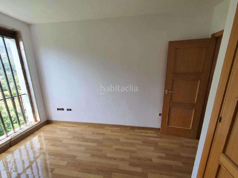 Foto 58b5babe-6f0a-406f-a7e1-139bed933013. Piso el peñon 61 en Güéjar Sierra