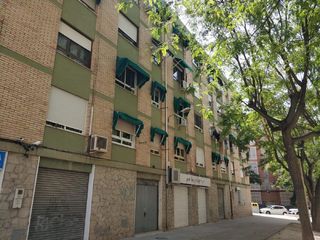 Etagenwohnung in Las Trescientas-San Francisco-Ciudad Vergel. Gregorio marañon 9