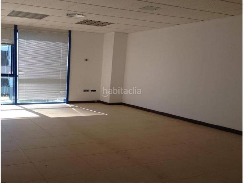 Foto 59d30033-5978-433f-9705-69e8c222280b. Oficina amb aparcament a San Jerónimo - La Bachillera Sevilla