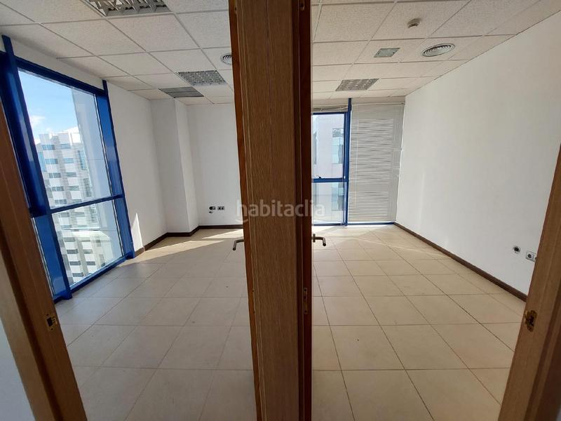 Foto 723d1392-45d1-4d03-bdfd-02b7bcceb502. Oficina amb aparcament a San Jerónimo - La Bachillera Sevilla