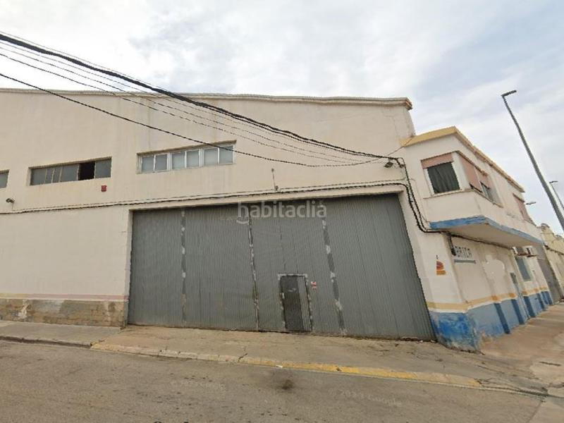 Foto ec534ef4-e2b5-424f-95da-47c48616b575. Fabrikhalle in Guadassuar