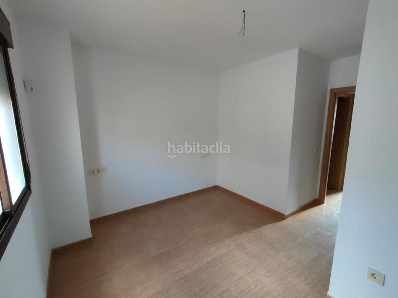 Foto 141e2ac5-335c-4215-8936-f6023bc72282. Dúplex amb aparcament a Calahorra (La)