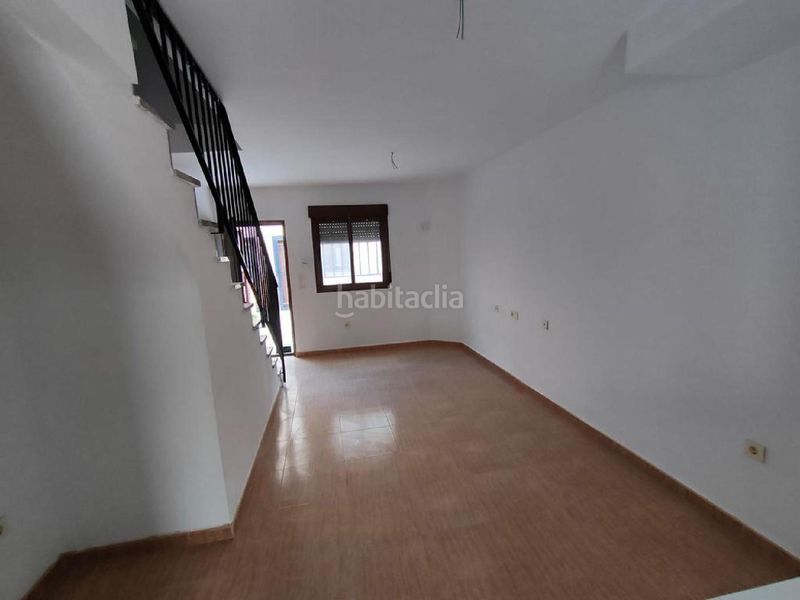 Foto 4ae02c5b-69ac-4120-80a4-67d32a51cc31. Dúplex amb aparcament a Calahorra (La)