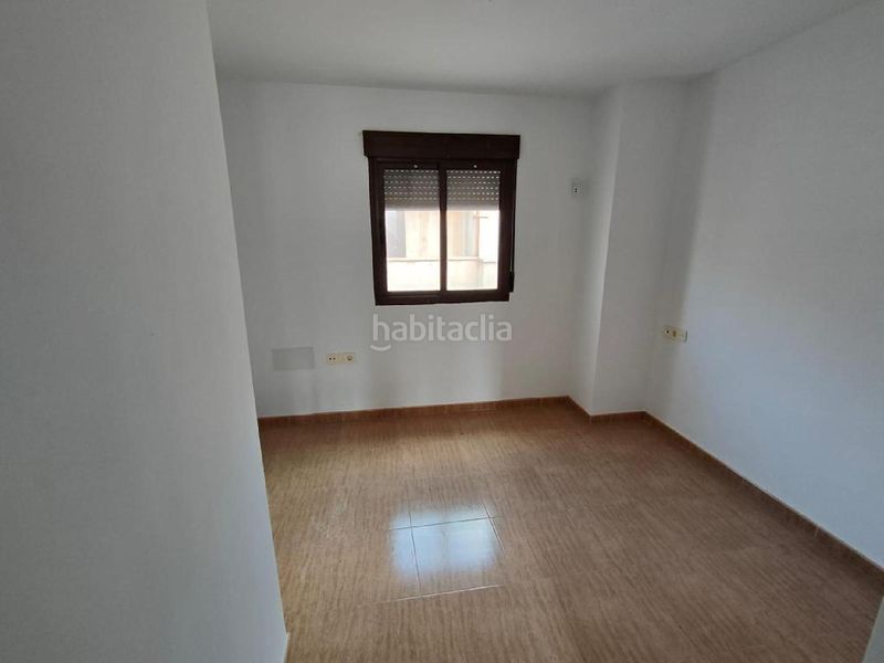 Foto e6dd3149-1f95-4b5c-b976-174c46d6a7eb. Dúplex amb aparcament a Calahorra (La)