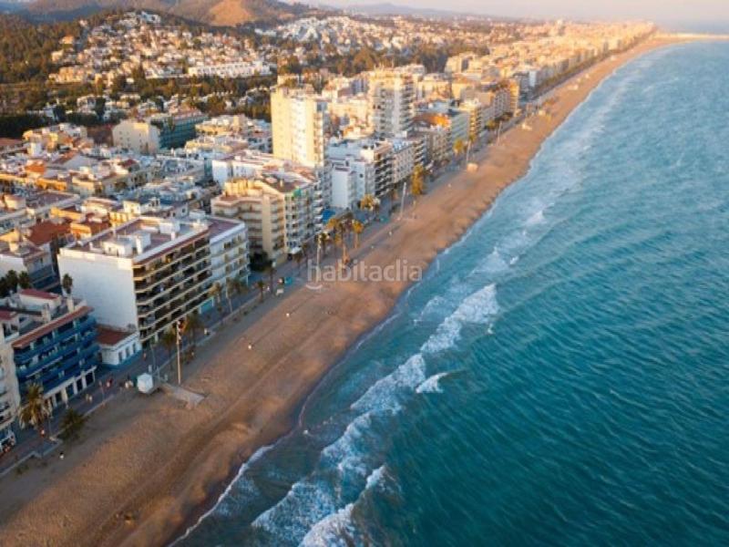 Foto 3cf2fe80-2c58-4a46-a8dc-14f90e93b98e. Pis a Calafell poble Calafell