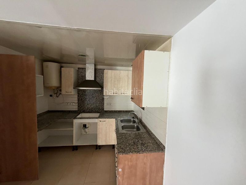 Foto b67b4655-1059-494d-9c48-891b9d435be3. Pis amb aparcament a Calafell poble Calafell