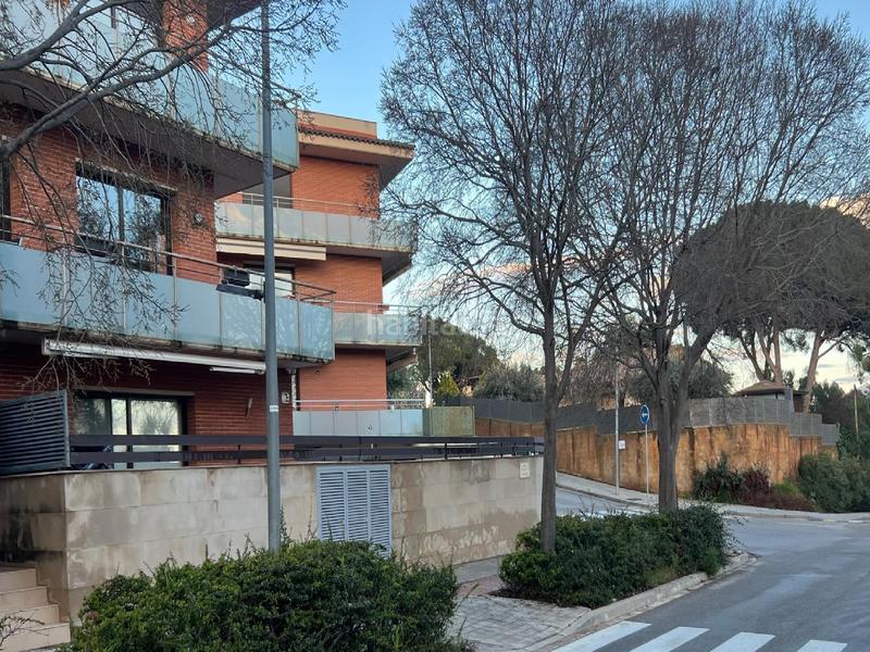 Foto d6b8aeea-eb40-418a-b928-e415209173d2. Parking coche ronda cosidor 10 en Eixample - Can Bogunyà Castellar del Vallès