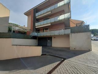 Aparcament cotxe a Eixample - Can Bogunyà. Ronda cosidor 10