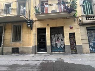 Etagenwohnung in Vila de Gràcia. Cl monistrol 32