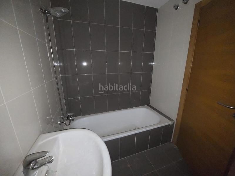 Foto 51f69a41-404a-4017-b14a-063f7ca654b9. Pis amb aparcament a Nueva Alcalá Alcalá de Guadaira