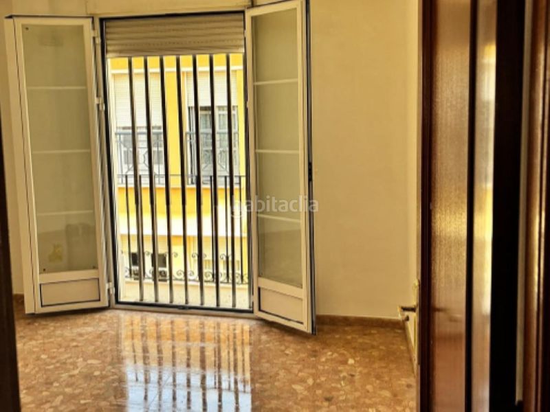 Foto 1f225e30-9bc4-4b5f-b72d-335ede7bc60a. Pis a Centro Lucena