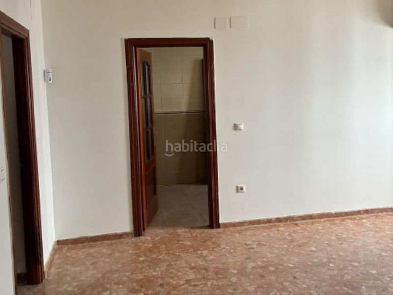 Foto b8b1fd77-9753-4b1a-a158-f34f9f5227ca. Pis a Centro Lucena