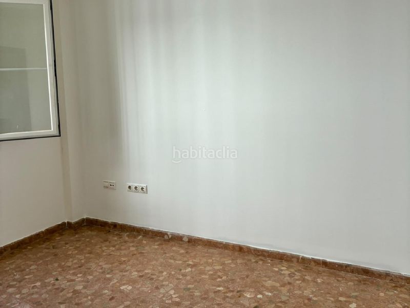 Foto ae797543-15ef-47fb-a769-cb101363f0b4. Pis a Centro Lucena