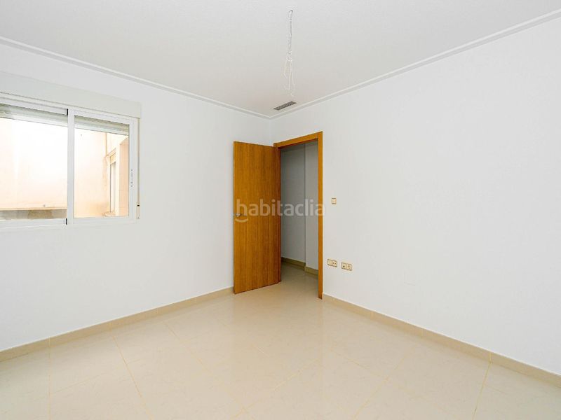 Foto a1e0243b-fa3f-41b6-9ae4-a8a21efbb769. Pis a Las Fuentes-Los Cipreses Aspe