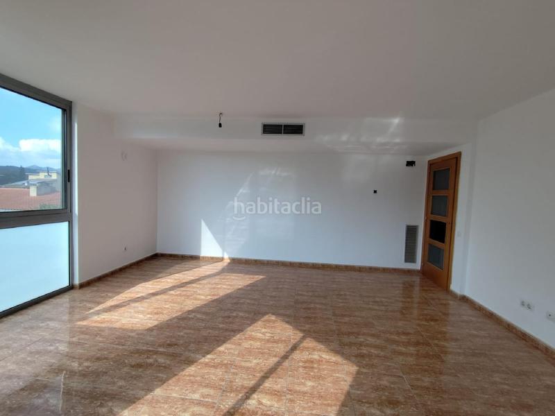 Foto 2ad28784-1593-496e-8bc3-22ad9c116044. Piso montserrat sn en Hostalets de Pierola (Els)