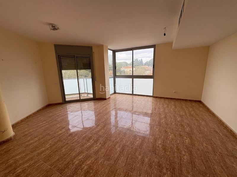 Foto 4028787f-2051-43c1-86ac-9c48792a5898. Piso montserrat sn en Hostalets de Pierola (Els)