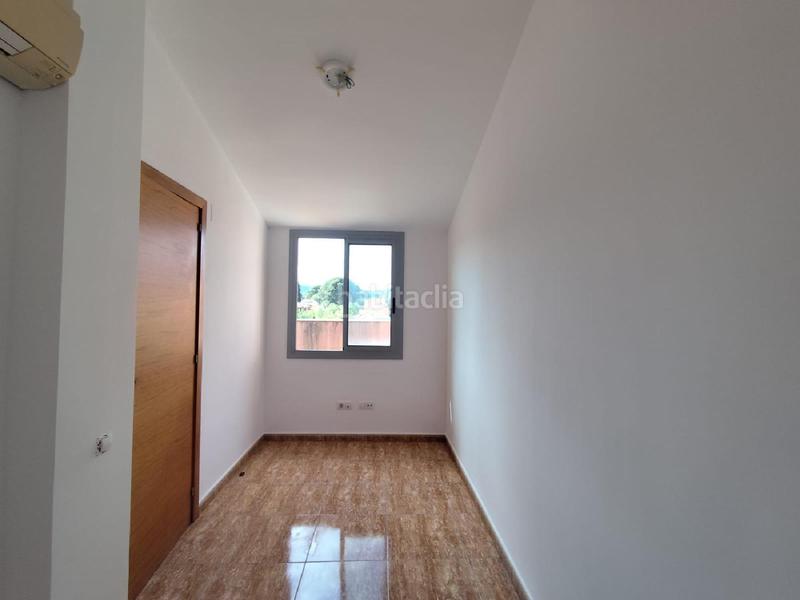 Foto 4d09516f-82a4-410e-96db-99612be7c06f. Piso montserrat sn en Hostalets de Pierola (Els)